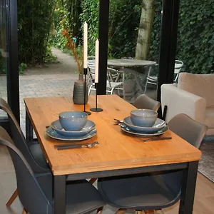 Behind The Tree Bed & Breakfast